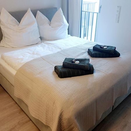Apartment Metzingen Outlet City Business Zentral Modern Eksteriør bilde