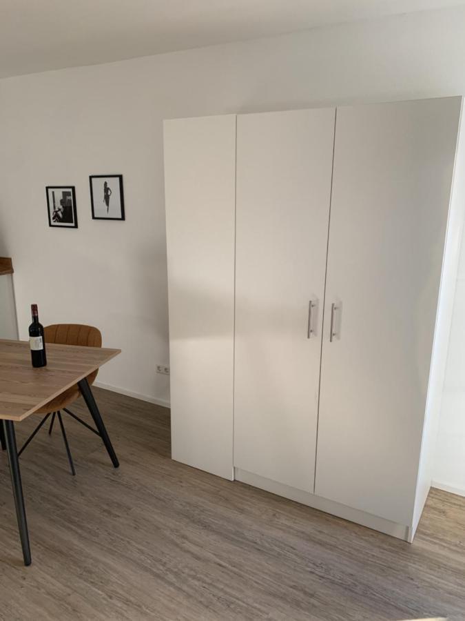 Apartment Metzingen Outlet City Business Zentral Modern Eksteriør bilde